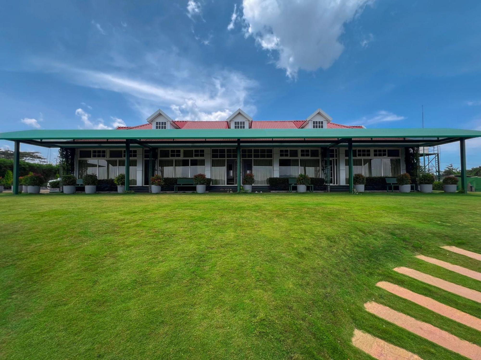 Cloudy Court Resort Idukki Exterior foto